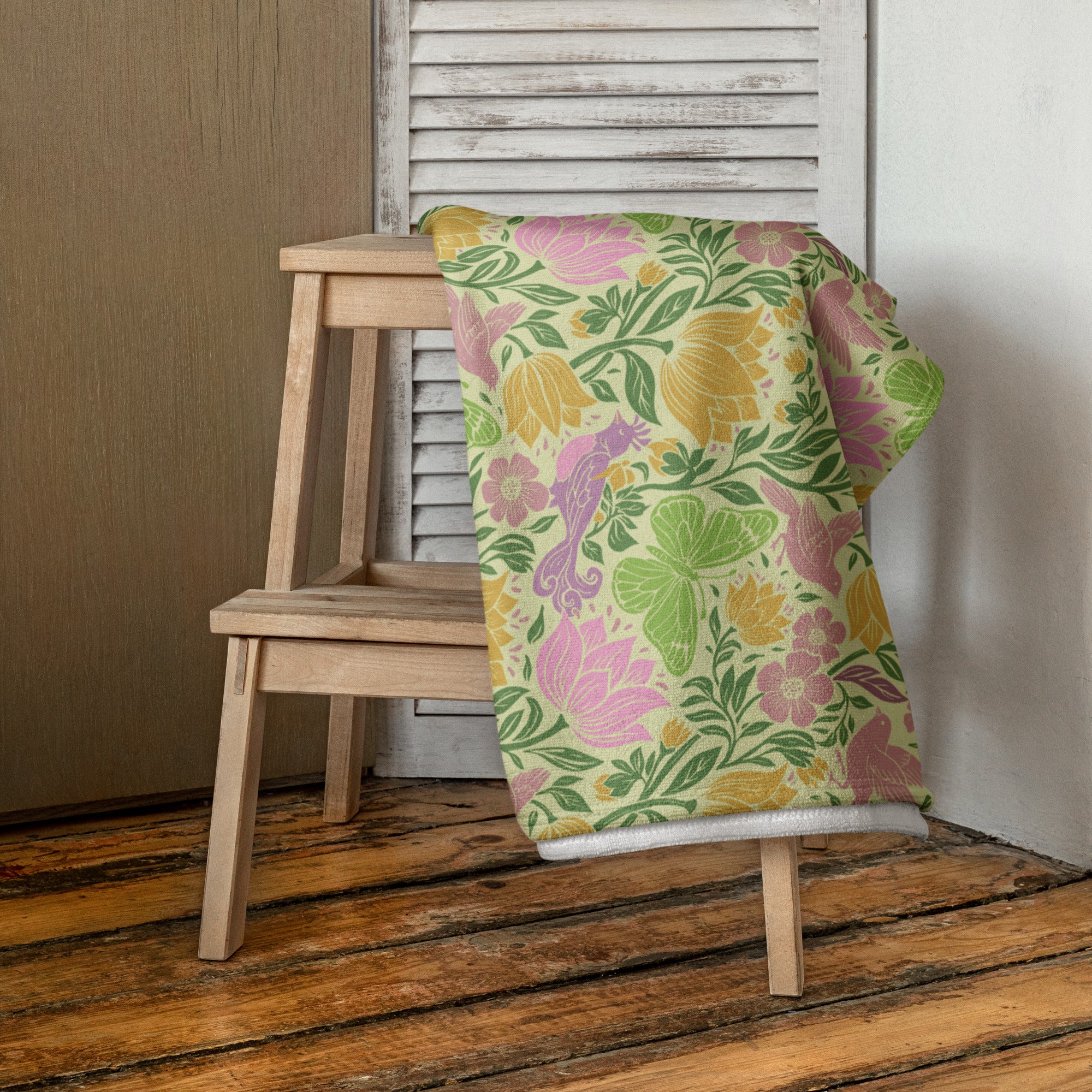 Held by nature – Towel